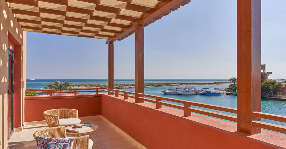 TTCOV-Ocean-View-Suite-terrace-scaled